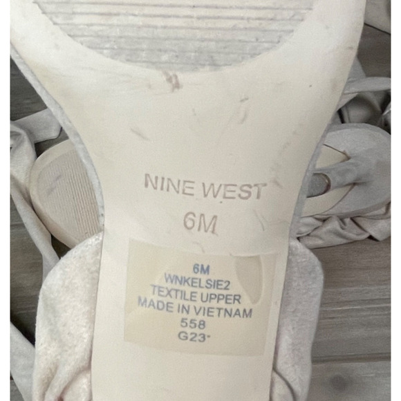 Nine West Women's Kelsie Ankle Wrap Heeled Sandals Size 6 Beige Faux Suede - Picture 10 of 12